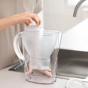 BRITA Marella Waterfilterkan 2.4L Grijs + MAXTRA PRO Waterfilter 1051121 BRITA Marella Waterfilterkan 2.4L Grijs + MAXTRA PRO Waterfilter 1051121